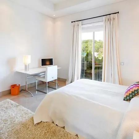 Sleeps 10 Pool Air Con T607902 *