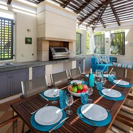 Sleeps 10 Pool Air Con T607902 Villa Quinta do Lago