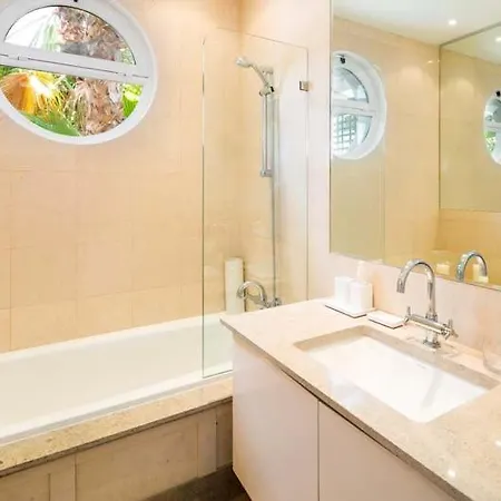 Sleeps 10 Pool Air Con T607902 *